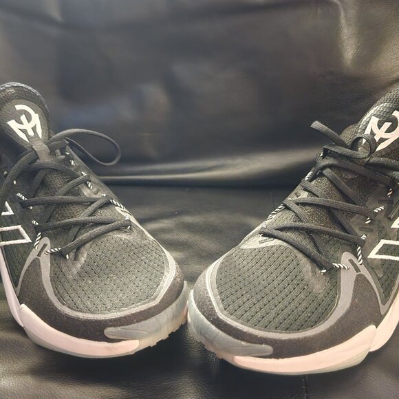 Adidas patrick Mahomes 1's - Picture 3 of 10